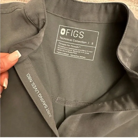 Figs women's Dark Green scrub Top - Picture 3 of 3